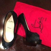 Продам Louboutin pony hair черные