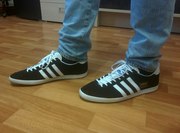 Adidas Gazelle(адидас газель) черные с белым. замш. 44 размер