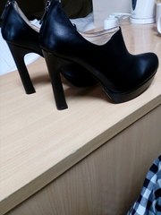 Продам ботильоны, женская обувь, размер 38