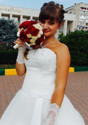 Продам свадебные платье