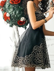 Вечернее коктейльное  платье с золотой вышивкой Karen Millen